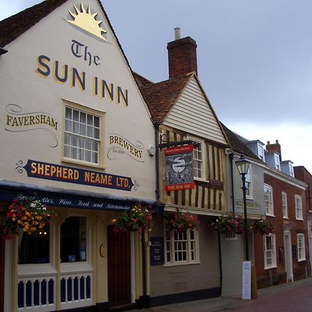 The Sun Inn Фавершем Екстер'єр фото